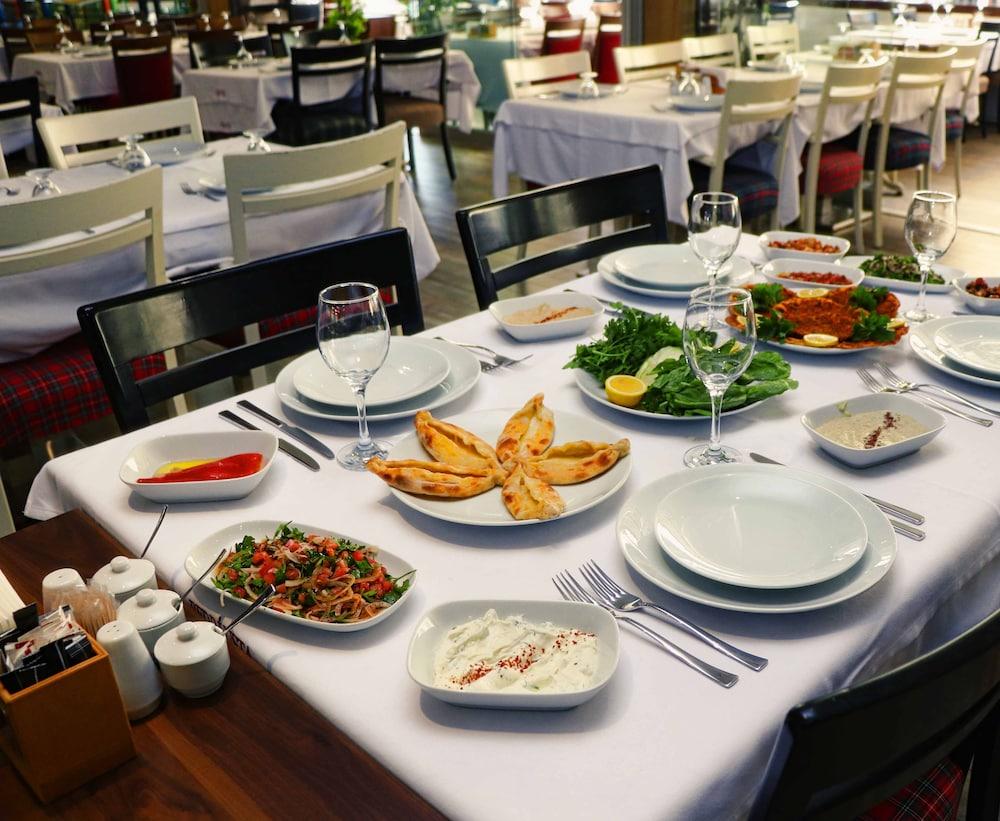La Flora House Hotel Kocaeli Exteriör bild