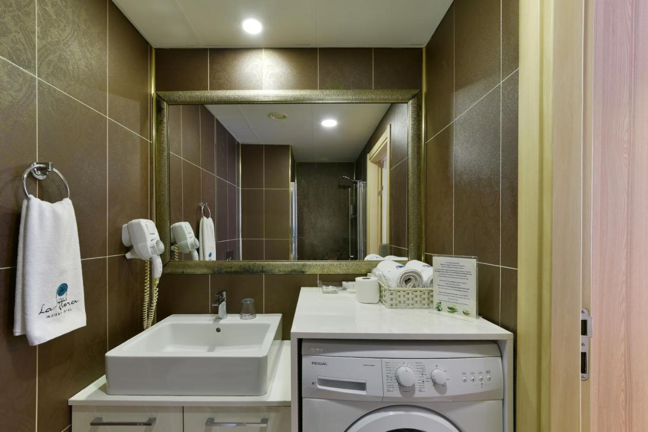 La Flora House Hotel Kocaeli Exteriör bild